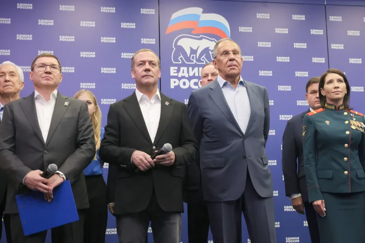 Early results show Russia’s main Kremlin party dominating vote